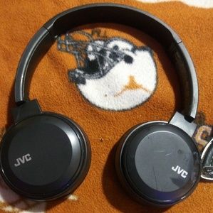 Bluetooth headphones